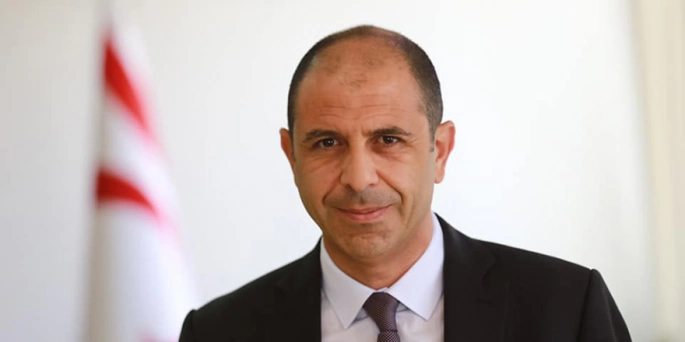 HP Genel Başkanı Özersay, "okullardaki kılık kıyafete ilişkin" olaylar ve bununla ilgili tutumu konusunda Hükümet’i suçladı