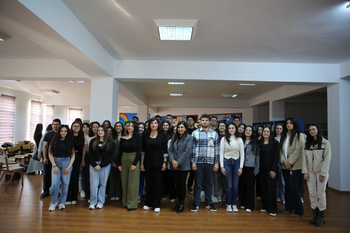Kıbrıs Türkü Roman Yazarları konferansı yapıldı