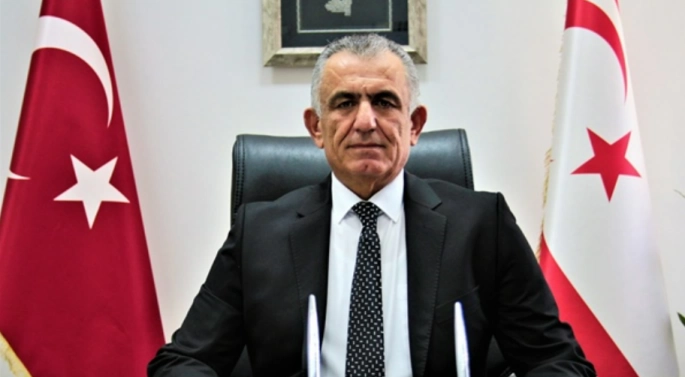 Çavuşoğlu: "Disiplin tüzüğüyle birlikte yayınladığımız genelge ile peçe, burka ve nikap gibi örtüler yasaklandı”