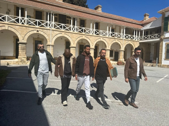 Uyuşturucu zanlıları mahkemeye çıkarıldı, 3 gün poliste tutuklu kalacaklar!