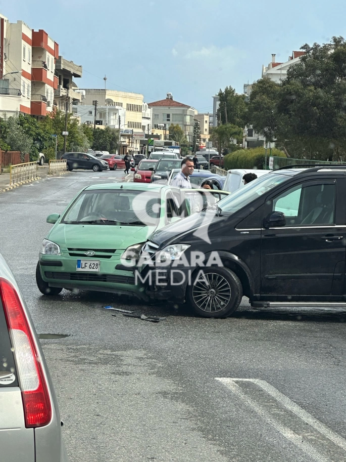 Dikkatsizlik Kaza Getirdi!