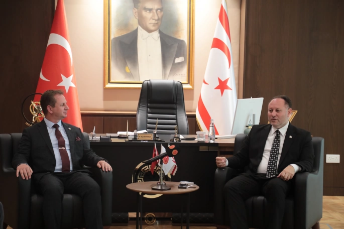 Öztürkler: Kalkınma yerelden başlayarak ülke geneline yayılır