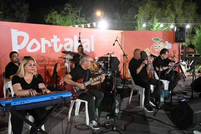Güzelyurt Portakal Festivali'nde Grup Otantik'ten müzik ziyafeti