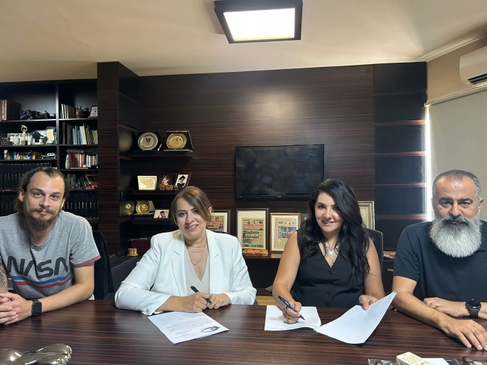 Kıbrıs Postası güncellenmiş "İnternet Gazeteciliği Deklarasyonu"nu imzaladı
