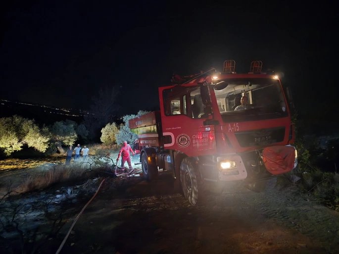 Yamaçköy'deki yangın 18 hektarlık alana zarar verdi. Ekiplerin bölgedeki soğutma çalışmaları sürüyor