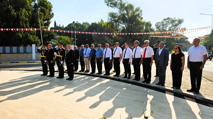20 Temmuz Barış Harekatı’nın 51’inci yıl dönümü… Lefkoşa'daki ilk tören Şehitler Anıtı önünde düzenlendi