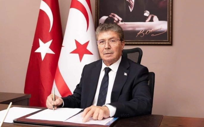 Başbakan Üstel: “Kişilik haklarına saldırı, düşünce ya da medya özgürlüğü değildir”