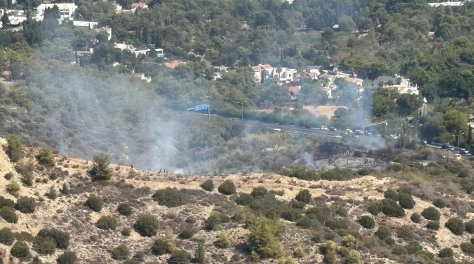 Ciklos'taki yangın nedeniyle Boğaz kavşağı ile Girne alt-üst geçit arası trafiğe kapatıldı