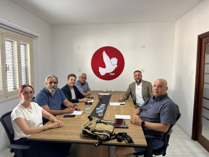DAÜ-SEN'den CTP, TDP ve HP'ye ziyaret...