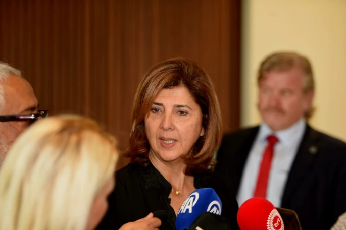 Holguin pazartesi günü adaya geliyor