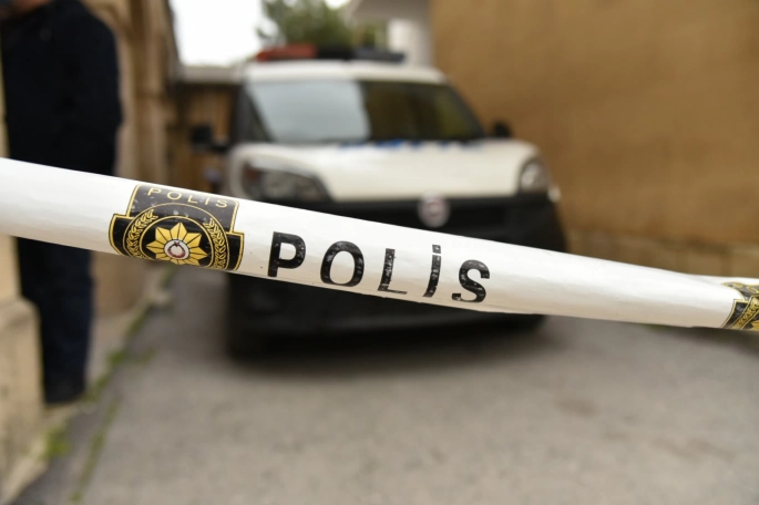 KTTB ve polis, İskele’de bir güzellik merkezine baskın düzenledi