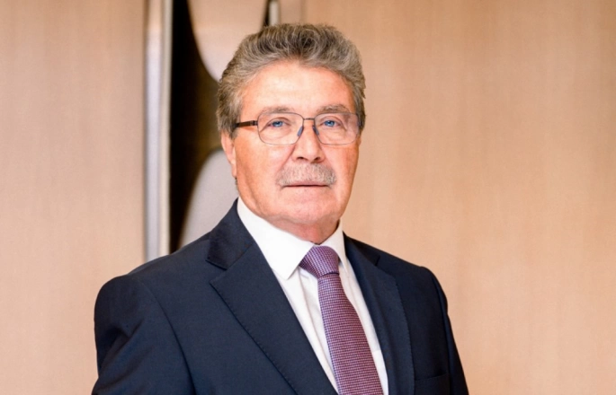 Üstel: "Geleceği inşa ederken nereden geldiğimizi unutmamalı, unutturmamalıyız"