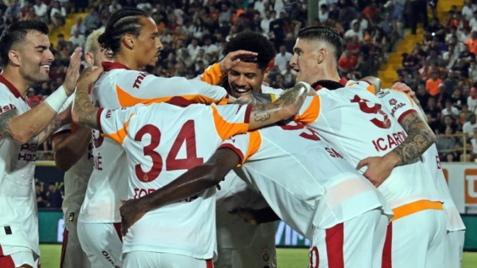 Galatasaray, Alanyaspor’u yenerek rekor kırdı