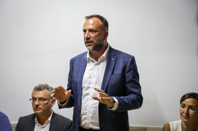Karşıyaka da geleceğe imzasını attı: “Cumhurbaşkanlığının tarafı adalet ve eşitlik olacak”