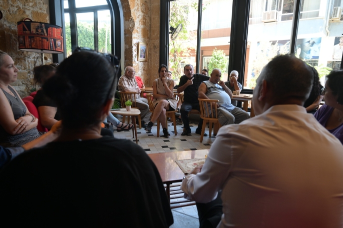 LTB Başkanı Harmancı, İplik Pazarı bölgesinde yayalaştırma çalışması öncesi esnafla bir araya geldi