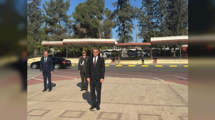 Cumhurbaşkanı Tufan Erhürman, Atatürk Anıtı’na çelenk sundu