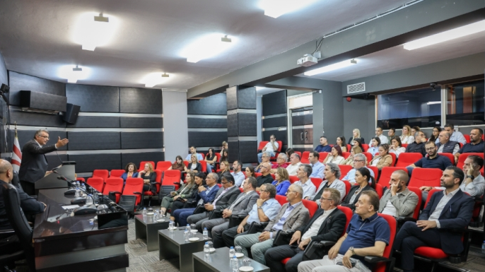 Erhürman, KTTO’yu ziyaret etti:“Cumhurbaşkanı dosyasına hakim bir biçimde Bakanlar Kurulu’na başkanlık ederse, sonuç çıkarmak mümkün”