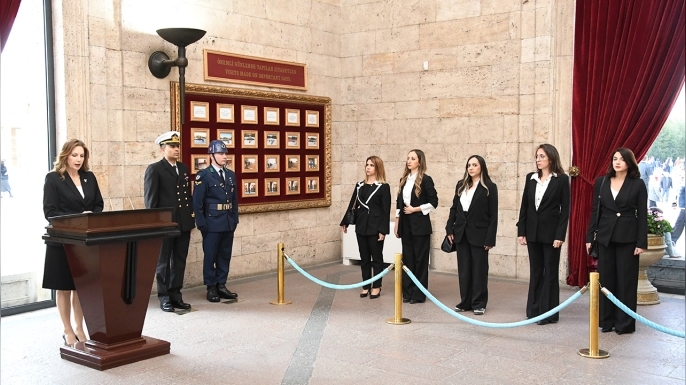 Kıbrıs Türk Eczacılar Birliği Anıtkabir’i ziyaret etti