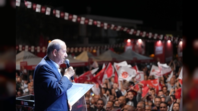 Tatar Mağusa mitinginde konuştu: “Halkımız yalan tufanına inanmaz”
