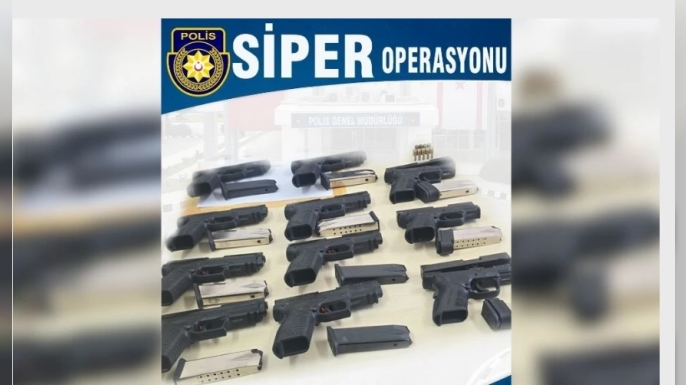Polisten “Siper Operasyonu”… 11 adet tabanca, şarjör ve canlı mermi ele geçirildi, iki kişi tutuklandı