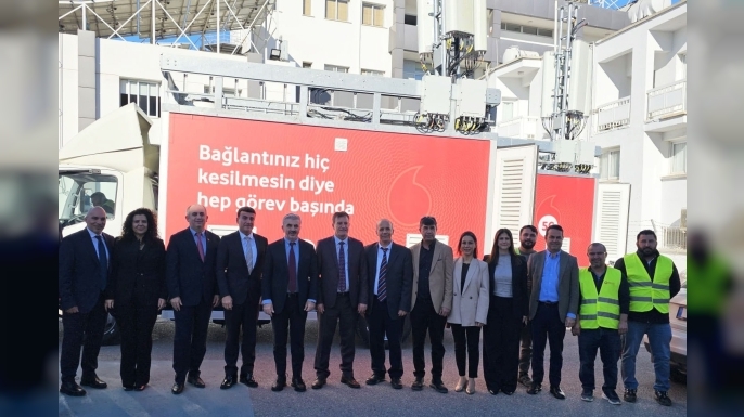 Bayındırlık ve Ulaştırma Bakanı Arıklı, Telsim’in haberleşme altyapısına dâhil edilen yeni nesil mobil baz istasyonlarını inceledi