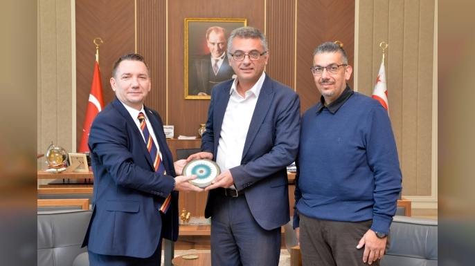 Cumhurbaşkanı Tufan Erhürman, Kıbrıs Türk Kültür Derneği Başkanı'nı kabul etti