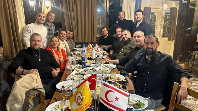 Galatasaray Taraftar Derneği yönetimi yıl sonu yemeğinde buluştu
