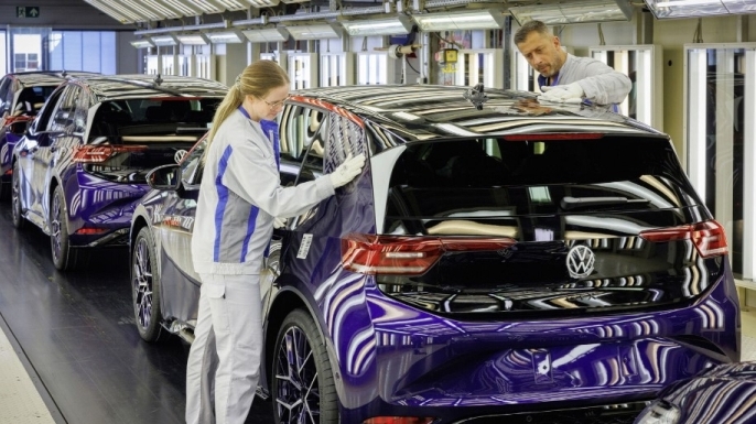 Volkswagen, 88 yıllık tarihinde ilk kez Almanya’daki bir fabrikasını kapatıyor