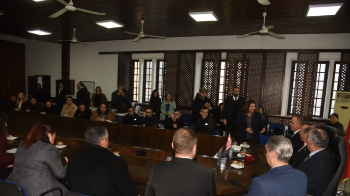 Baristalık ve mutfak uygulamaları eğitimi alan özel gereksinimli bireylere sertifikaları takdim edildi