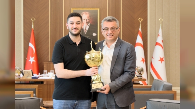 Cumhurbaşkanı Erhürman, Kıbrıslı Türk milli bilardocu Mustafa Alnar’ı kabul etti