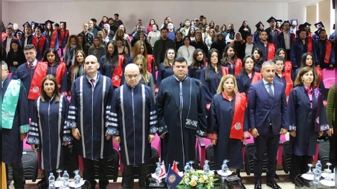 DAÜ’de Sağlık Bilimleri Fakültesi ve Sağlık Hizmetleri Yüksekokulu mezunları mesleğe ilk adımlarını attı