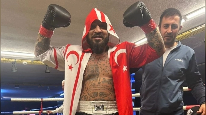 “Demir Yumruk” Şampiyon Melekler için ringe çıkıyor