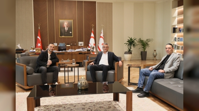 Erhürman, Alp Galip ile Altuğ Galip’i kabul etti