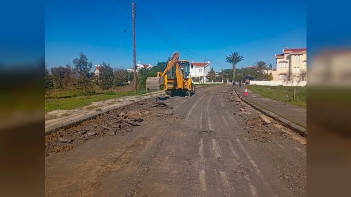 Gazimağusa’da 2. Etap asfalt çalışmaları devam ediyor