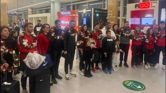 KKTC atletleri U20 Türkiye Salon Şampiyonası’ndan derecelerle döndü