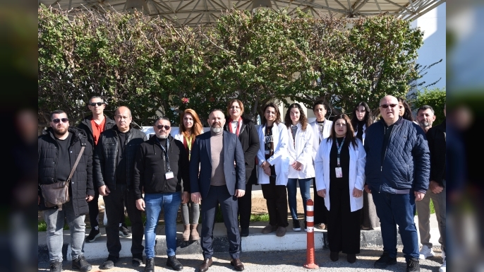 KTAMS, Gazimağusa Devlet Hastanesi Laboratuvarı’nda bir günlük uyarı grevi yaptı