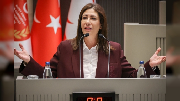 Sıla Usar İncirli: Ziya Öztürkler bakanken, diplomaları ‘ayarlayanlara’ vatandaşlık ‘ayarladı’!