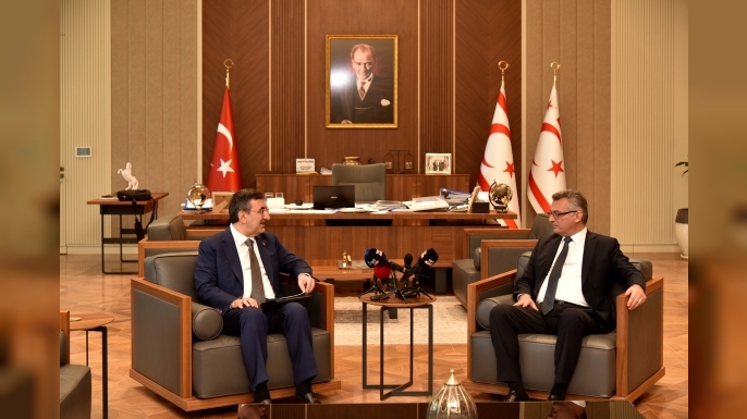 Tufan Erhürman, Cevdet Yılmaz'ı kabul etti