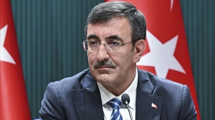 Yılmaz:Bayrağımıza yönelik saldırı cezasız kalmayacak