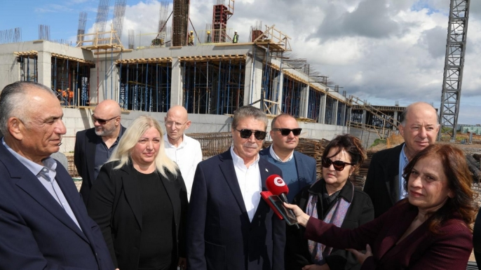 Başbakan Üstel Pamuklu Devlet Hastanesi inşaatında incelemelerde bulundu