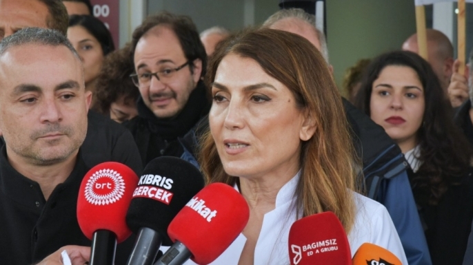 Gürkut: "Toplum sağlığı ve mesleki onur için grevi askıya aldık"