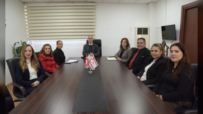 Hasipoğlu, Eczacılar Birliği heyetiyle biraraya geldi