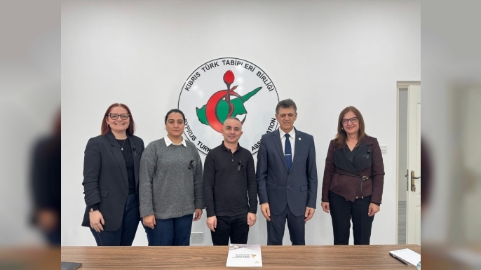 Kamu Hizmeti Komisyonu Başkanı Köseoğlu KTTB’yi ziyaret etti