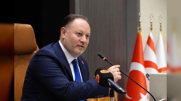 Öztürkler, Dimitriu’nun Türkiye'ye yönelik açıklamalarını eleştirdi: "Siyasal bir cehaleti ortaya koyuyor”