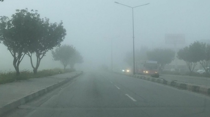 Polisten sürücülere sis uyarısı
