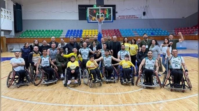 Vakıflar’dan Kocaeli karşısında net galibiyet: Sahada disiplin, tribünde birlik
