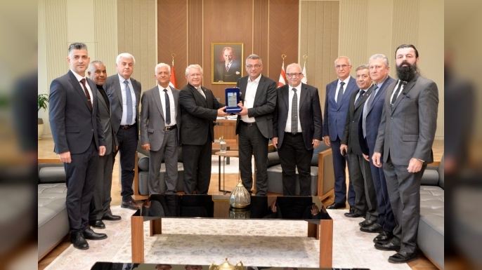 Cumhurbaşkanı Tufan Erhürman Atatürkçü Yurtsever Emekli Subay heyetini kabul etti