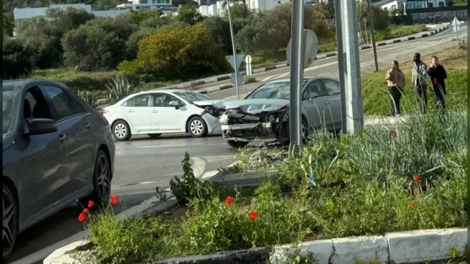 Girne Çevre Yolu’nda trafik kazası: İki araç çarpıştı