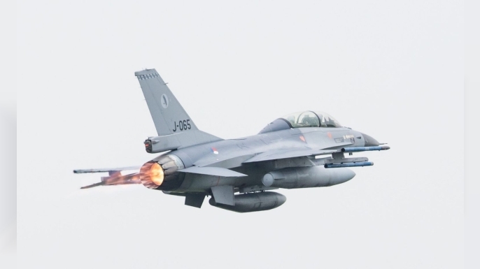 Yunan F-16’lar "şüpheli nesneleri” Lübnan hava sahası içerisinde engelledi ...