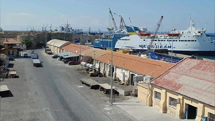 Bakanlar Kurulu, Gazimağusa ve Girne Limanları ile Gümrük ve Rüsümat Dairesinin Şube Amirliklerindeki grevleri 60 gün süre ile yasakladı